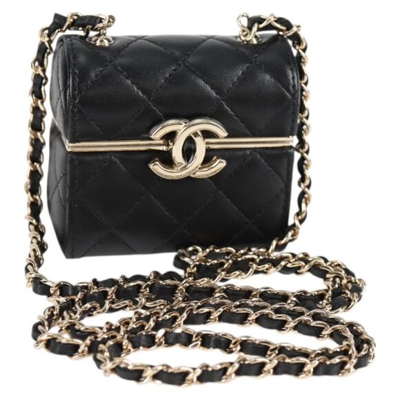 CHANEL Matelasse Chain Shoulder Bag Lamb Skin Black Gold CC Auth 127743SM - Picture 1 of 15